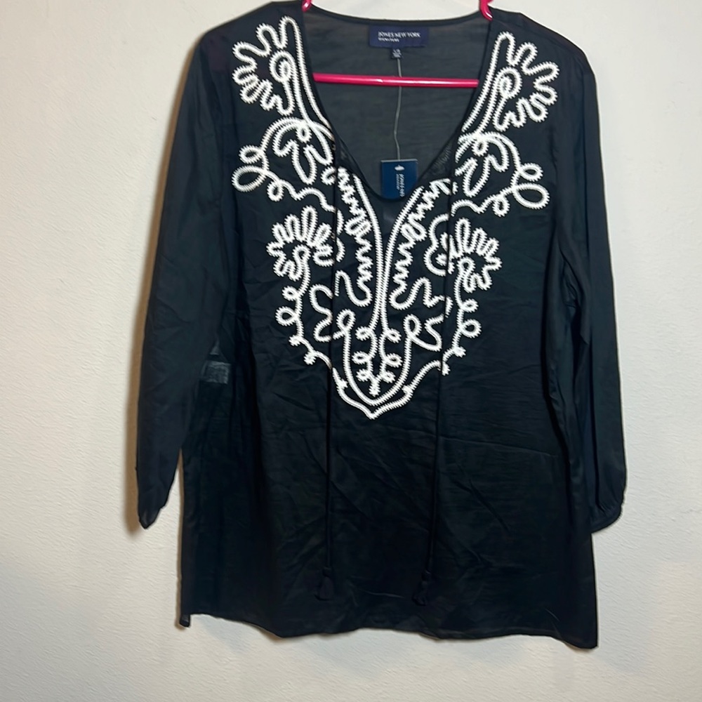 Jones New York Black Tunic Shirt with Embroidered Neckline Large NWT